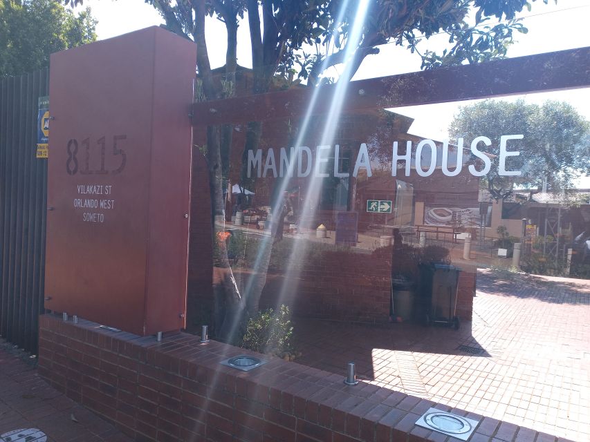 Johannesburg: Soweto History Tour With African Lunch - Additional Information