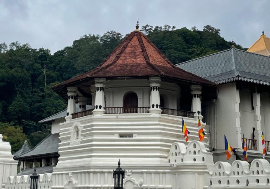 Kandy Scavenger Hunt and Sights Self-Guided Tour Tour - Inclusions