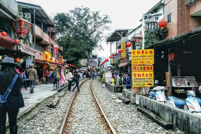 Keelung Shore: Northern Coast Tour (English Licensed Guide) - Contact and Support