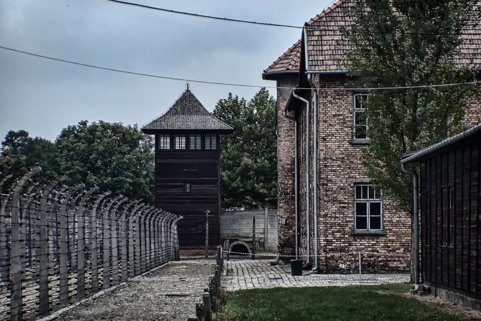 Krakow: Auschwitz-Birkenau Guided Tour With Transportation - Location and Accessibility