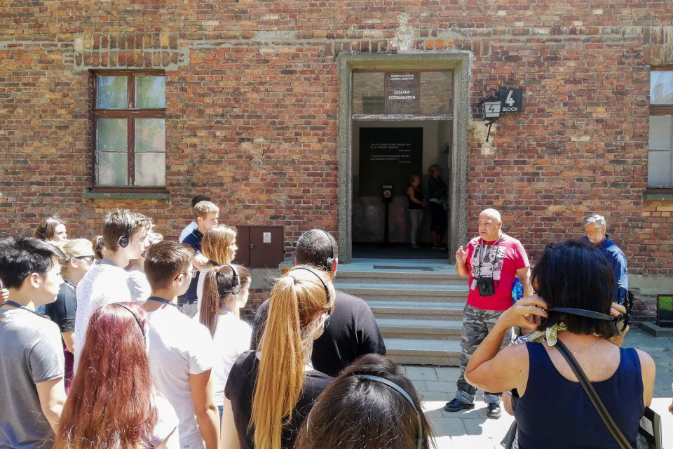 Krakow: Auschwitz Guided Tour With Pickup and Optional Lunch - Important Reminders for Participants