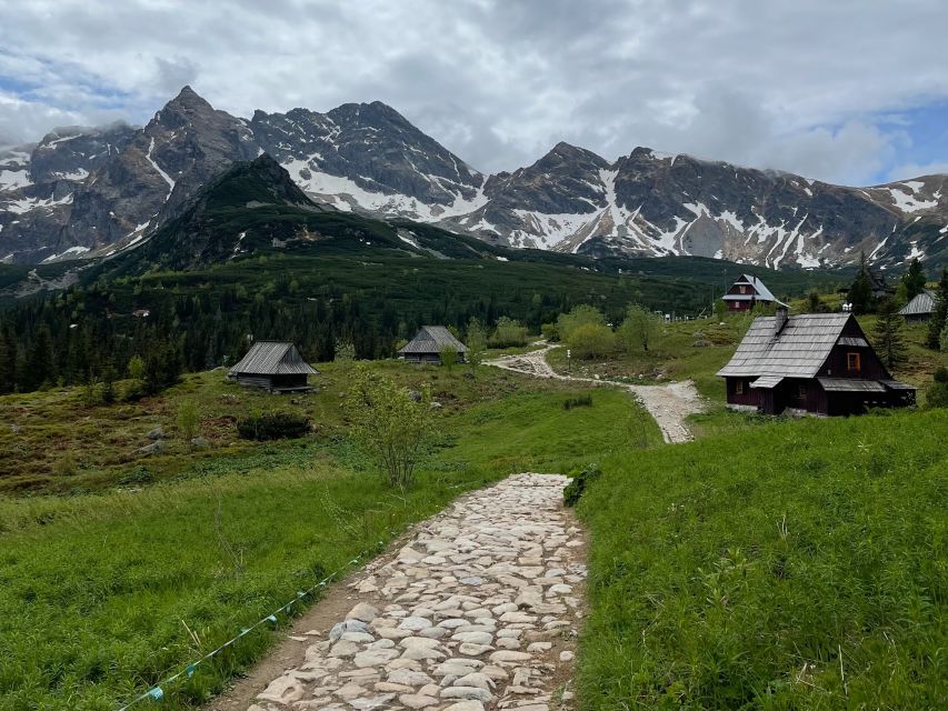 Krakow: Hiking Adventure in Tatra Mountains & Thermal Baths - Hiking Experience