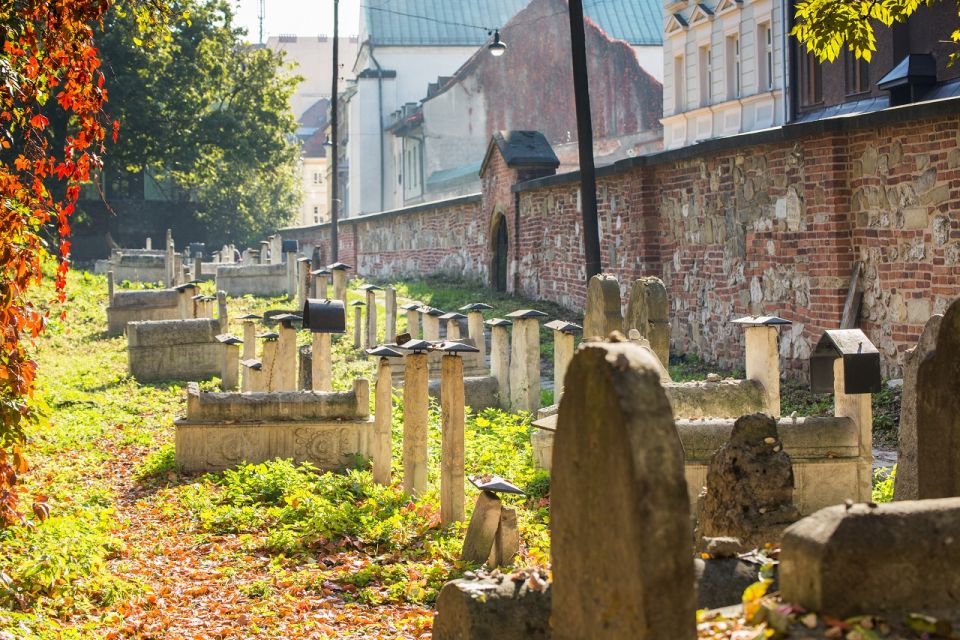 Krakow: Kazimierz Jewish Quarter Guided Walking Tour - Location and Attractions