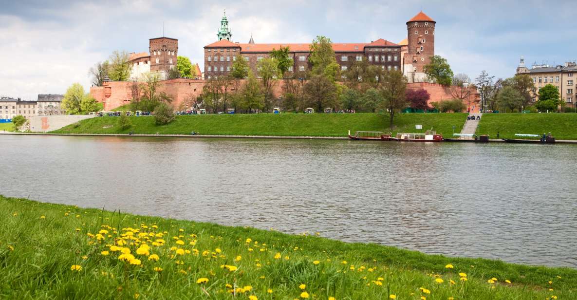 Krakow: Wawel Castle, Cathedral, Salt Mine, and Lunch - Important Information