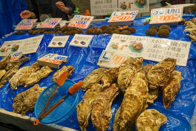 Kuromon Market Food Walking Tour in Osaka - Insider Tips