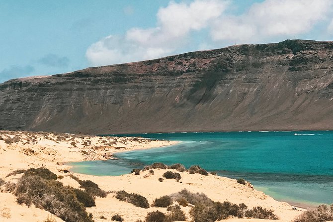 Lanzarote: La Graciosa Island Cruise With Lunch and Water Activities - Customer Trip Experience and Satisfaction
