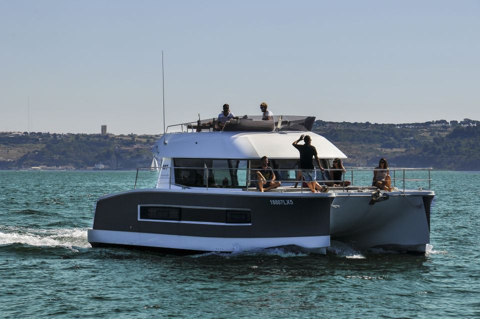 Lisbon 1-Hour Private Sailing Tour - Location and Meeting Point