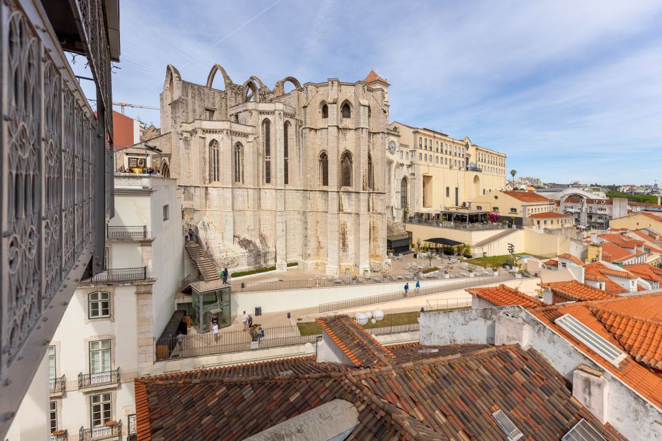 Lisbon: History, Stories and Lifestyle Walking Tour - Must-See Landmarks on the Tour