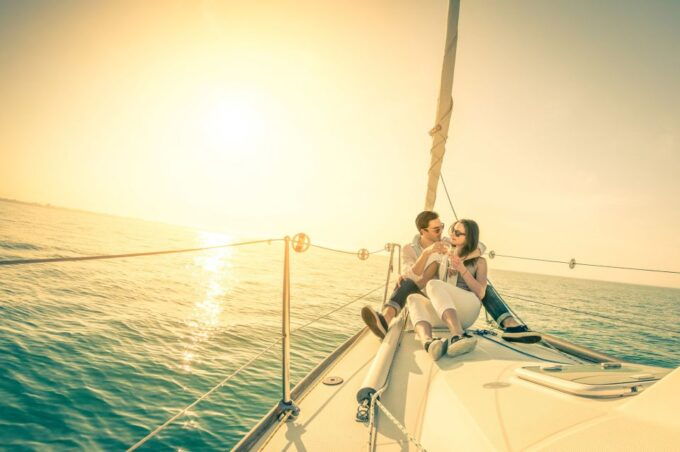 Lisbon: Private Sunset Sailing Tour With Champagne - Participant Information