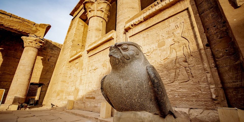 Luxor: 3-Day Nile Cruise to Aswan With Hot Air Balloon - Day 2 Itinerary