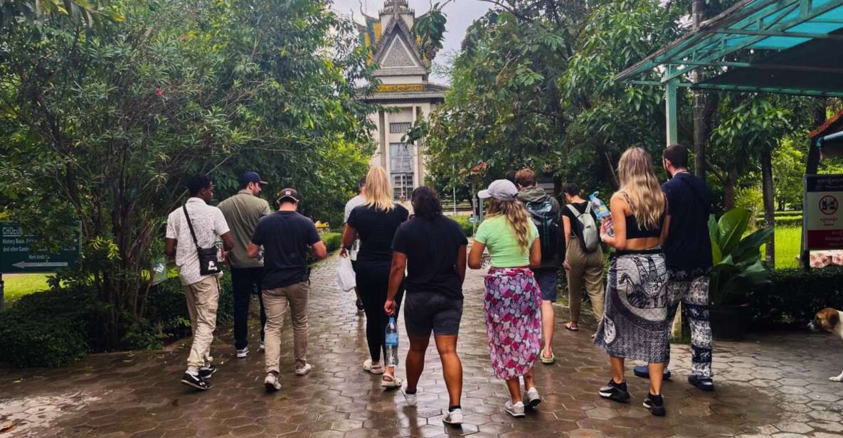 Mad Monkey Phnom Penh S21 and Killing Fields Tour - Visitor Reviews and Recommendations