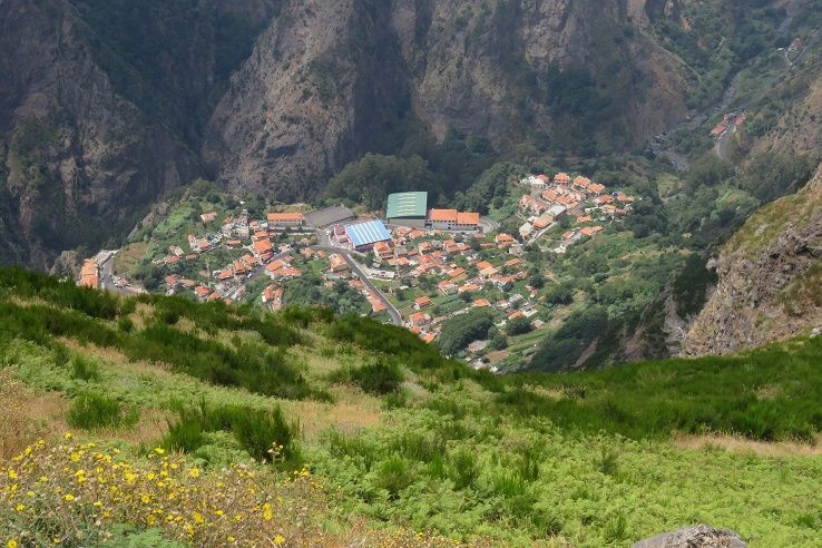 Madeira : Nun's Valleys and Pico Areeiro 4X4 Tour - Tour Highlights