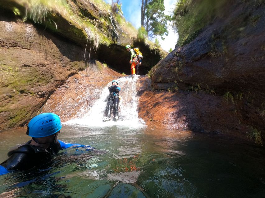 Madeira : Ribeira Das Cales Canyoning (Level 1) - Equipment Required