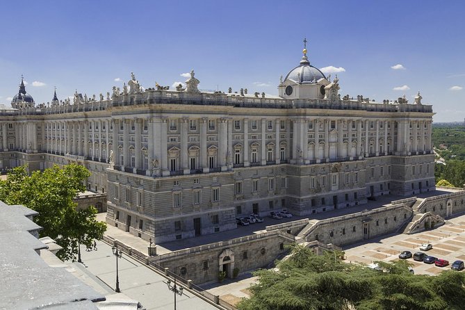 Madrid Royal Palace & Retiro Park Tour With Optional Tapas - Common questions
