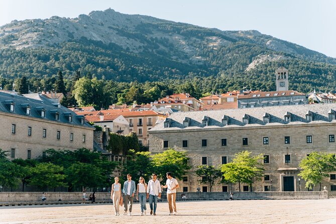 Madrid to Escorial, Valle De Los Caídos & Segovia: Optional Lunch - Optional Lunch Venue