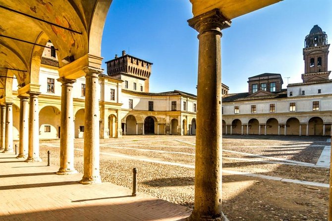 Mantua Gonzagas Residences Private 2-Hour Walking Tour - Meeting Point Details