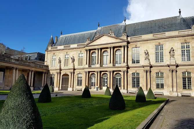 Marais Private Walking Tour - Landmarks and History