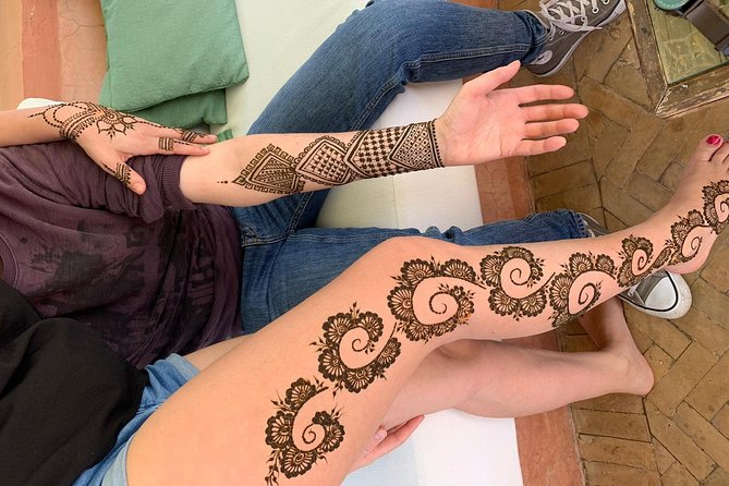 Marrakech Small Group Henna Experience - Accessibility and Policies