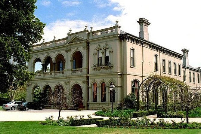 Melbourne City Tour: Lifestyle of the Rich and Famous - Pricing Information