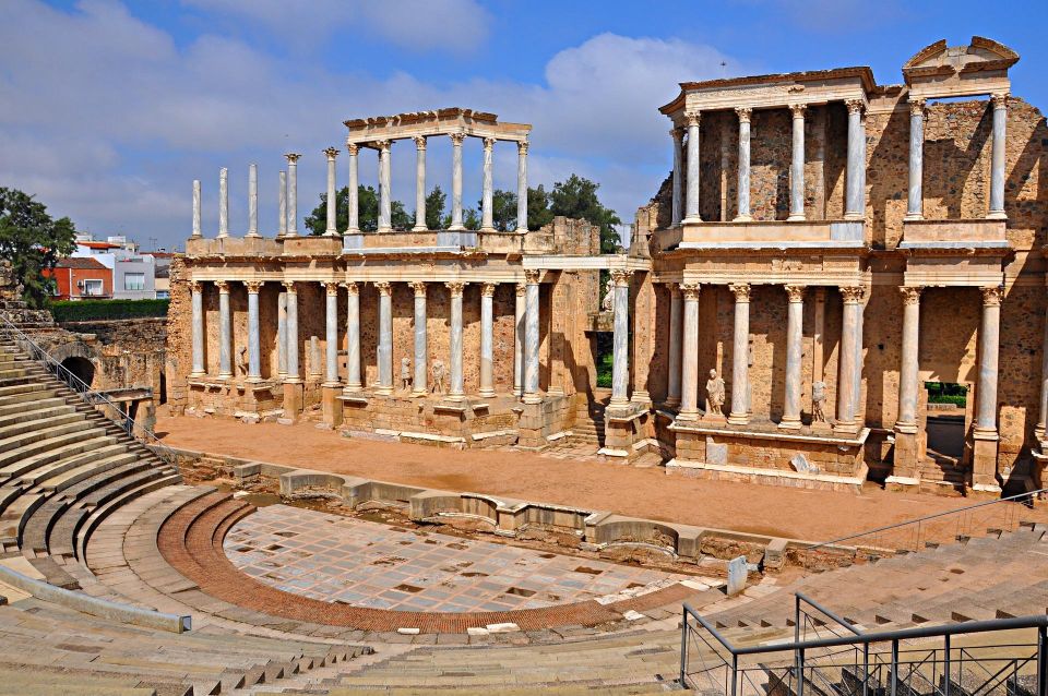 Mérida - Private Historic Walking Tour - Los Milagros Aqueduct Insights