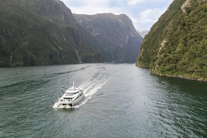 Milford Sound Day Tour With Lunch From Queenstown - Booking Information