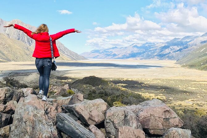 Mt Cook and Lake Tekapo 2 Day Small Group Tour From Queenstown - Traveler Photos