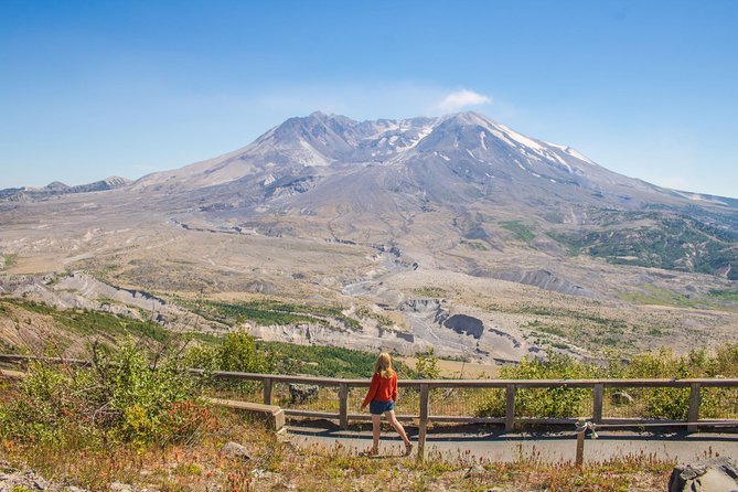 Mt. St. Helens National Monument From Seattle: All-Inclusive Small-Group Tour - Tour Guide Excellence