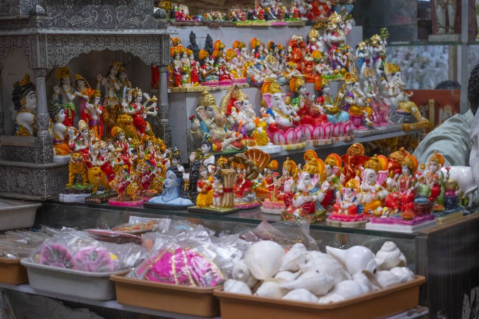 Mumbai Markets & Temples Tour - Inclusions