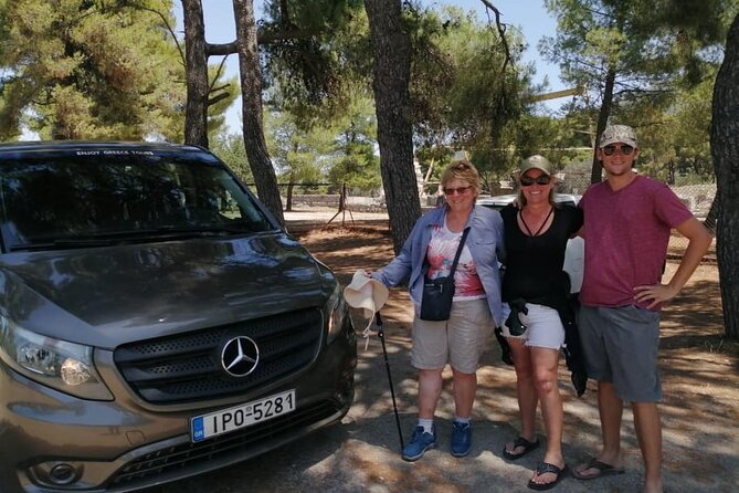 Mystic Delphi in a Full Day Private Tour - Traditional Greek Taverna Lunch