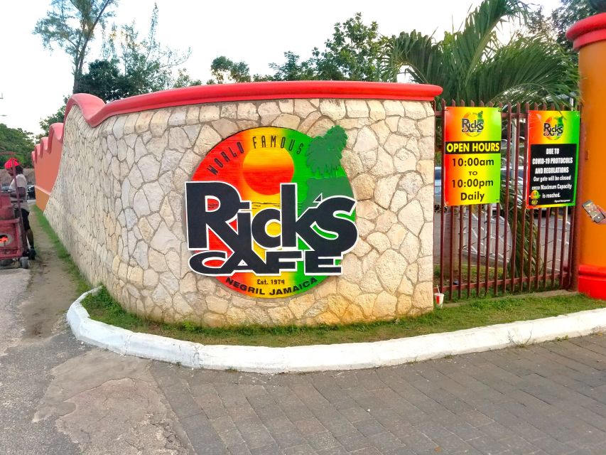 Negril Beach Experience & Rick's Cafe From Montego Bay - Location & Details