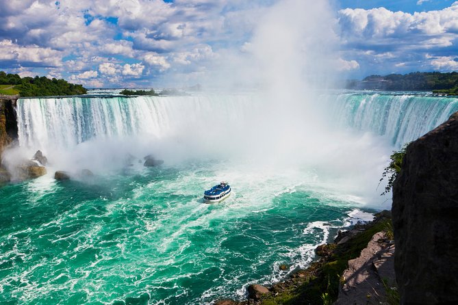 Niagara Falls Canadian Side Tour and Maid of the Mist Boat Ride Option - Tour Guides and Customer Reviews