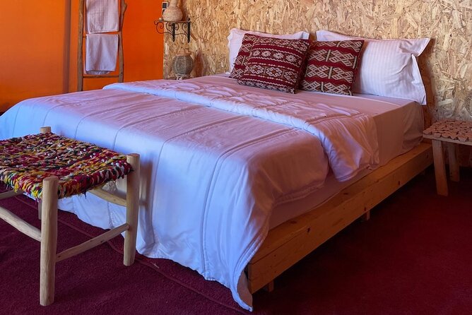 Night in the Agafay Desert, Deluxe Tent With Show and Swimming Pool - Review of Traveler Feedback and Tips