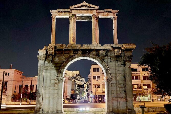 Night Tour of the City of Athens With Guide in Spanish - Pricing and Provider Details