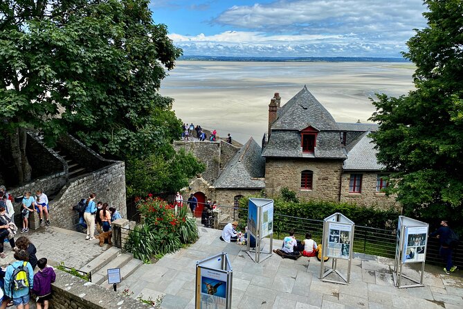 Normandy D-Day and Mont Saint Michel Private Day Trip From Paris - Host Responses