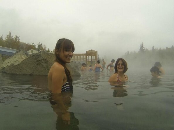Northern Lights and Chena Hot Springs Tour From Fairbanks - Booking and Cancellation Policy