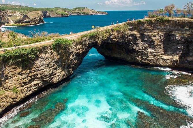 Nusa Penida All-Inclusive Day Trip - Tour Guide Experience