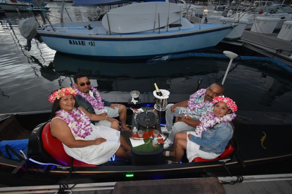 Oahu: Fireworks Cruise - Ultimate Luxury Gondola With Drinks - Meeting Point Directions