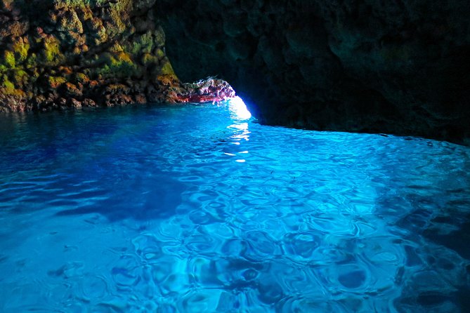 [Okinawa Blue Cave] Snorkeling and Easy Boat Holding! Private System Very Satisfied With the Beautif - Customer Feedback
