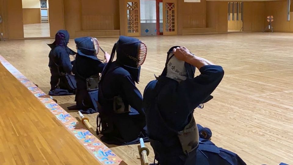 Okinawa: Kendo Martial Arts Lesson - Kendo Practice