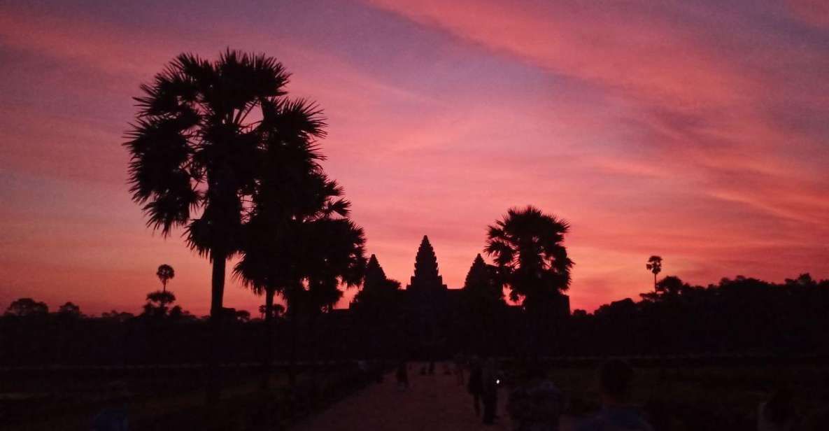 One Day Angkor Wat Trip With Sunrise - Tour Features