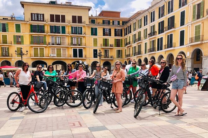 Palma De Mallorca Shore Excursion: Bike Tour With Cathedral and Parc De La Mar - Group Size and Guide Feedback
