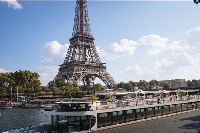 Paris Gourmet Dinner Seine River Cruise With Singer and DJ Set - Cruise Highlights