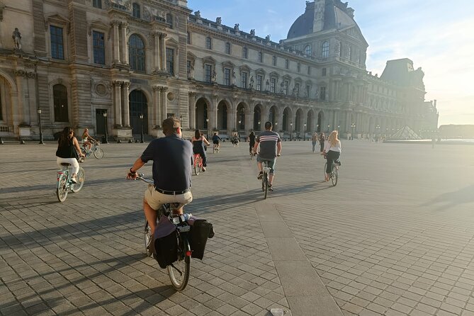 Paris Monuments Small Group Bike Tour - Safety Guidelines