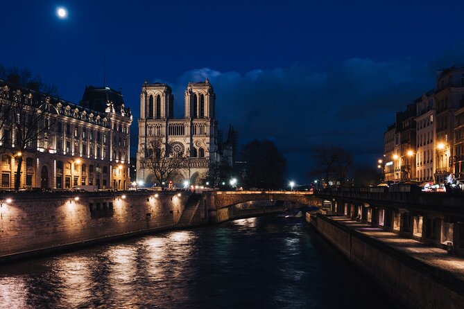 Paris Night Photography Private Class and Tour - Photography Equipment Provided