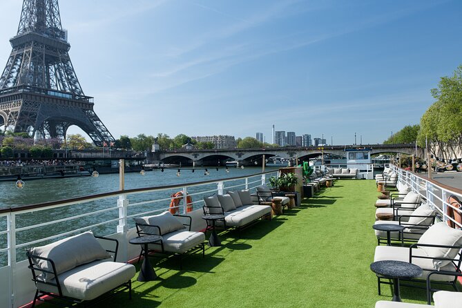 Paris Theo Boat Seine River Italian Trattoria Style Dinner Cruise - Customer Experience and Boat Conditions