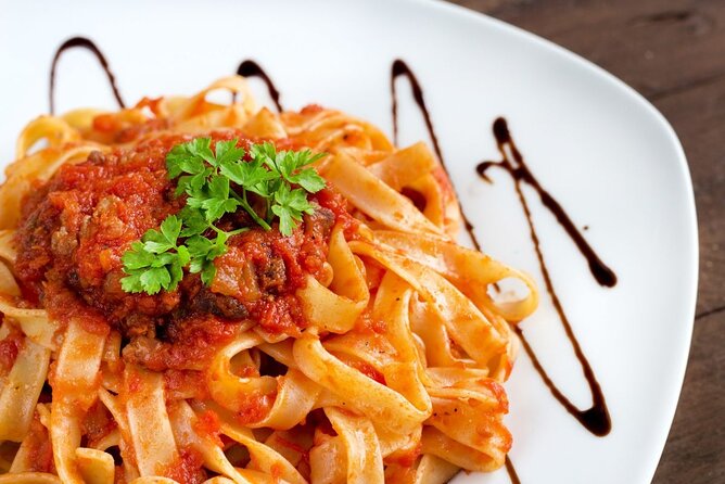 Pasta and Tiramisu Cooking Class in Rome, Piazza Navona - Legal and Operational