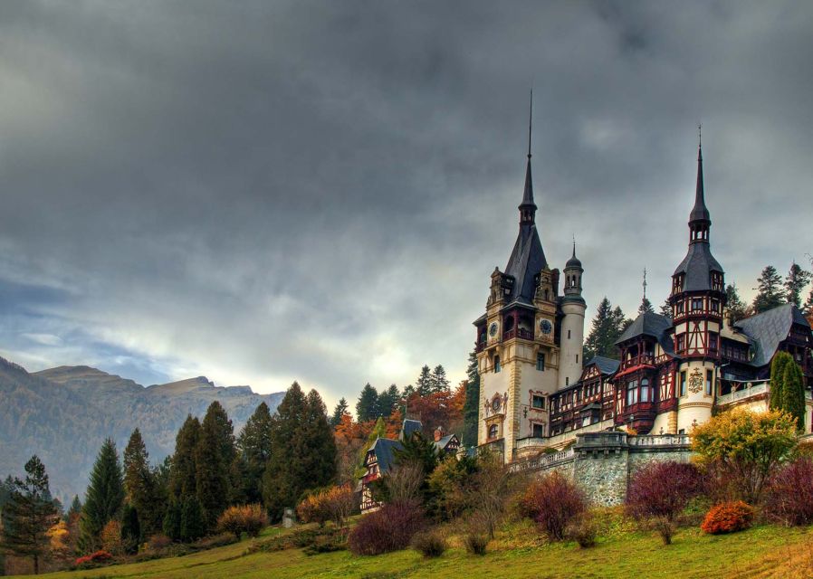 Peles & Cantacuzino Castles: Gourmet Wine & Cultural Trip - Gourmet Wine Pairing Delights