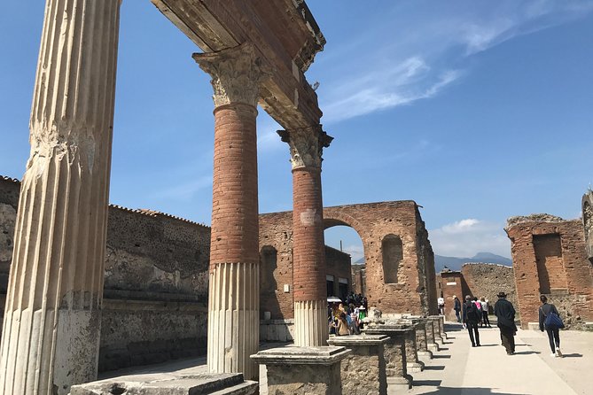 Pompeii Entrance Ticket & Walking Tour With an Archaeologist - Common questions