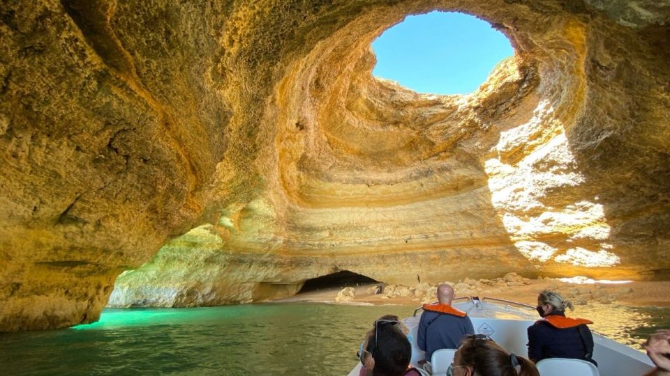 Portimão: Private Boat Trip to Benagil Caves - Customer Reviews