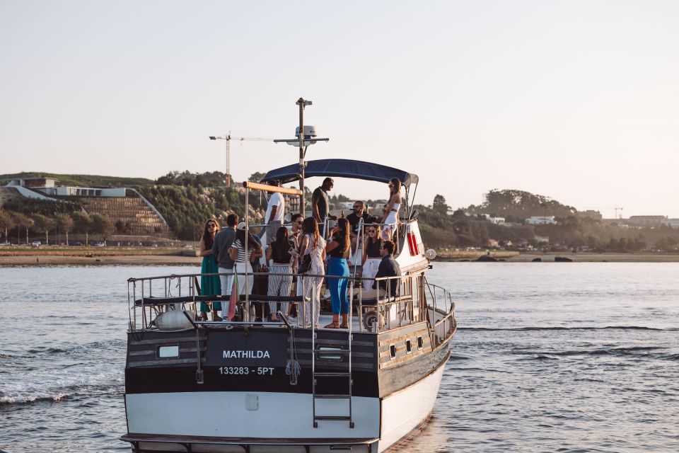 Porto: Exclusive Bachelor Party at Classic Boat Cruise 3H - Additional Information